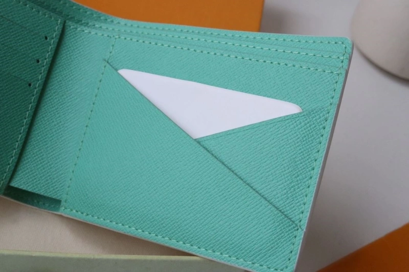 LV Wallets 4178H-0027