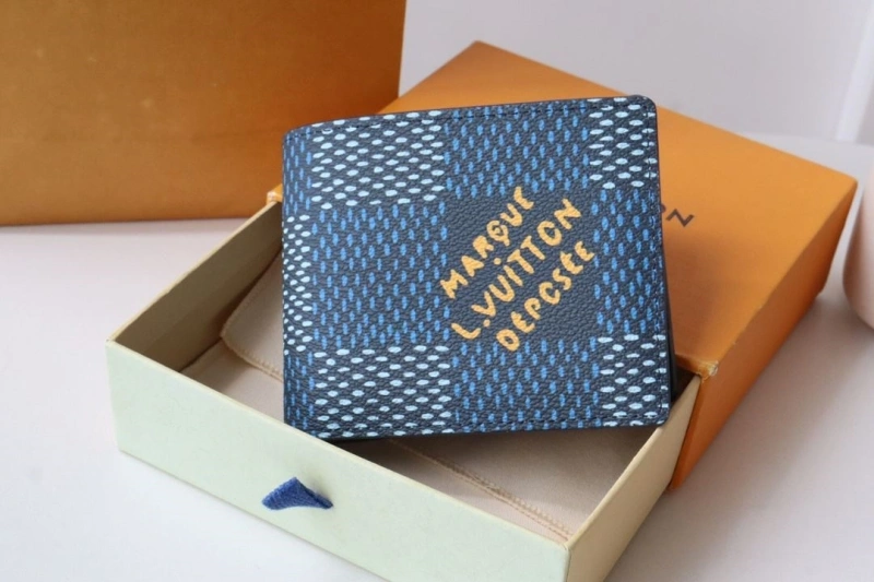 LV Wallets 4178H-0030