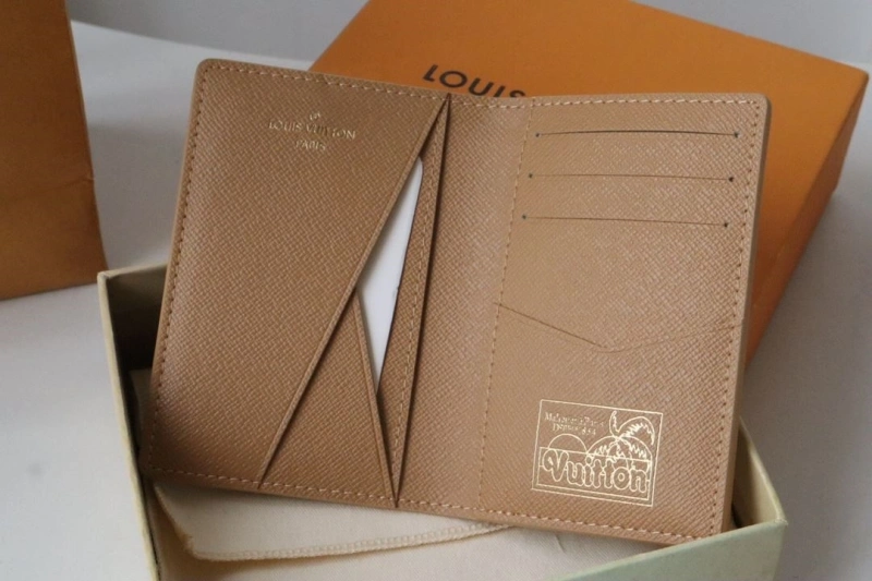 LV Wallets 4178H-0045