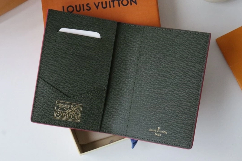 LV Wallets 4178H-0051