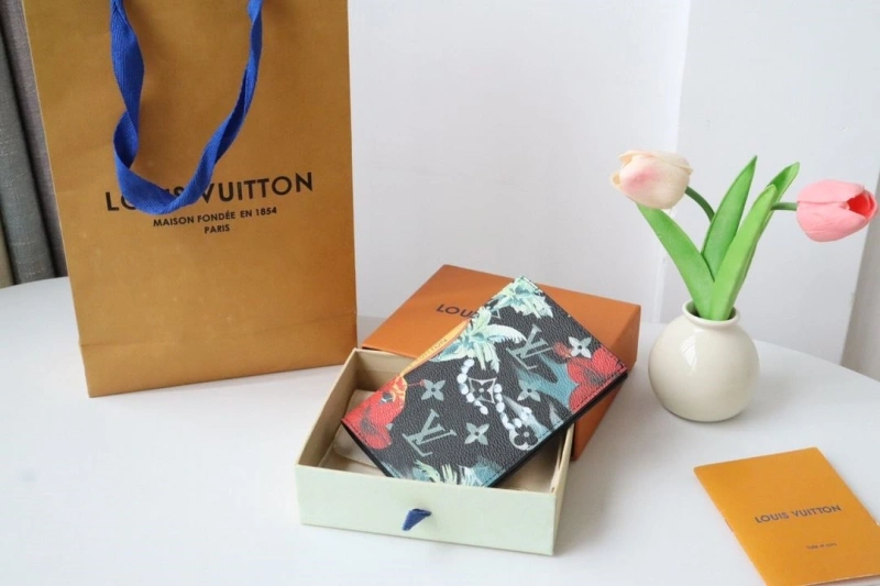 LV Wallets 4178H-0052