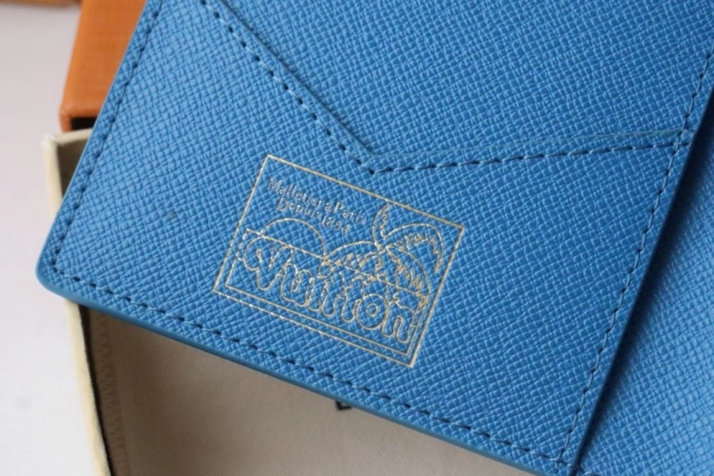 LV Wallets 4178H-0053