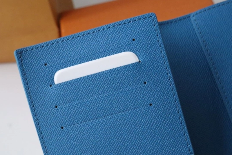 LV Wallets 4178H-0053