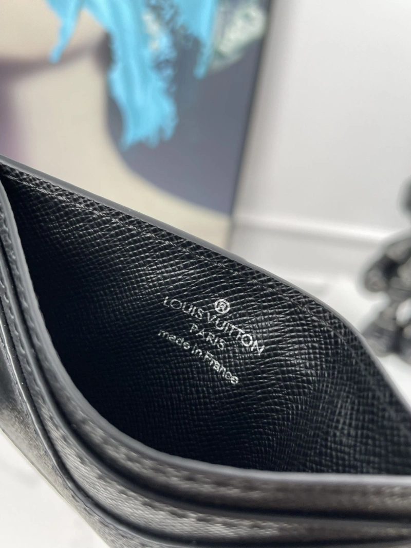 LV Wallets 4178H-0059