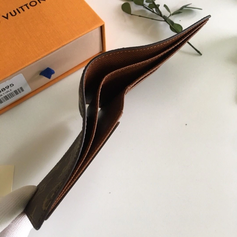 LV Wallets 4178H-0060