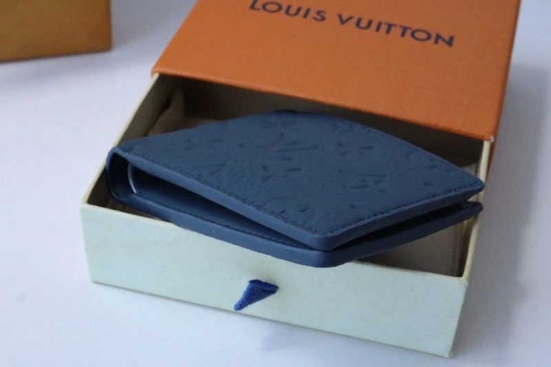 LV Wallets 4178H-0084