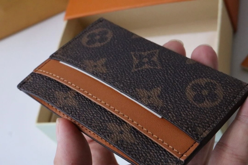 LV Wallets 4178H-0087