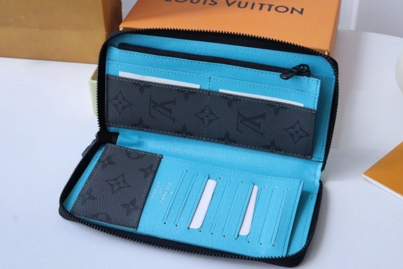 LV Wallets 4178H-0090