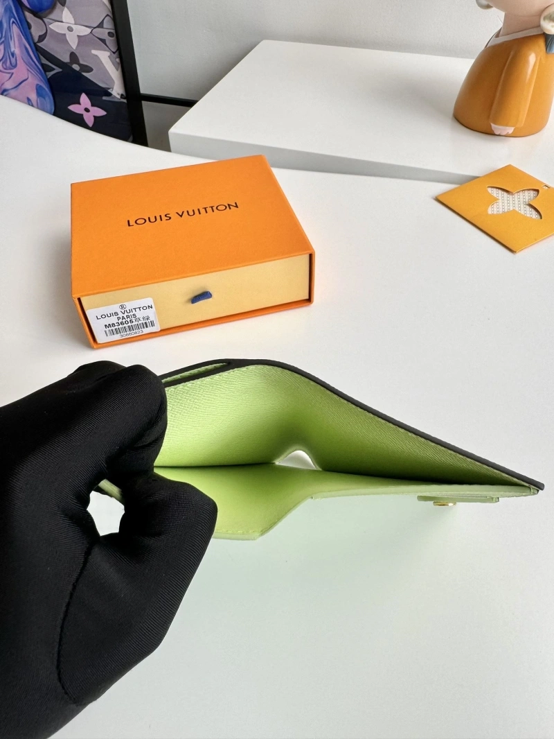 LV Wallets 4178H-0115