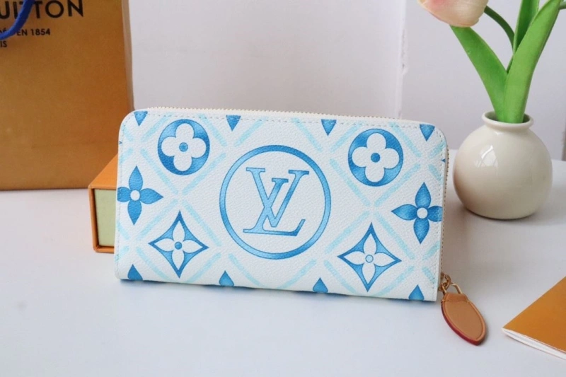 LV Wallets 4178H-0136