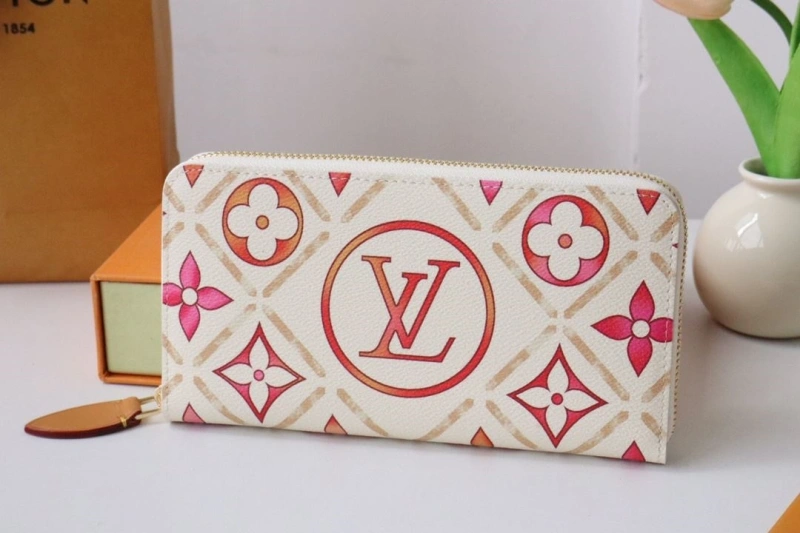 LV Wallets 4178H-0137