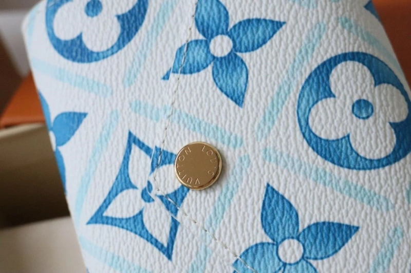 LV Wallets 4178H-0139