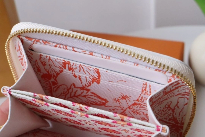 LV Wallets 4178H-0140