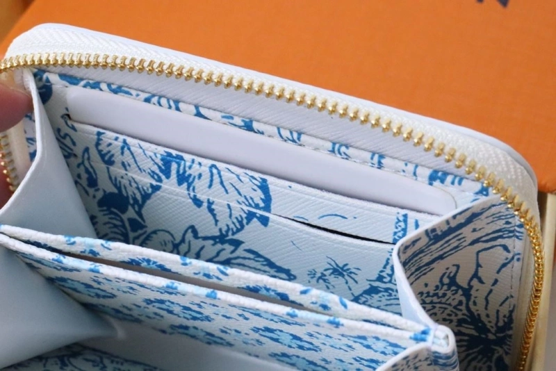 LV Wallets 4178H-0141