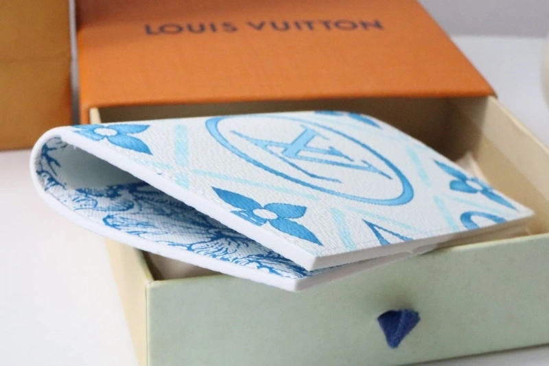 LV Wallets 4178H-0142