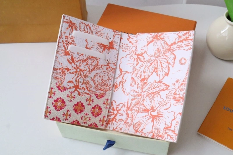 LV Wallets 4178H-0143