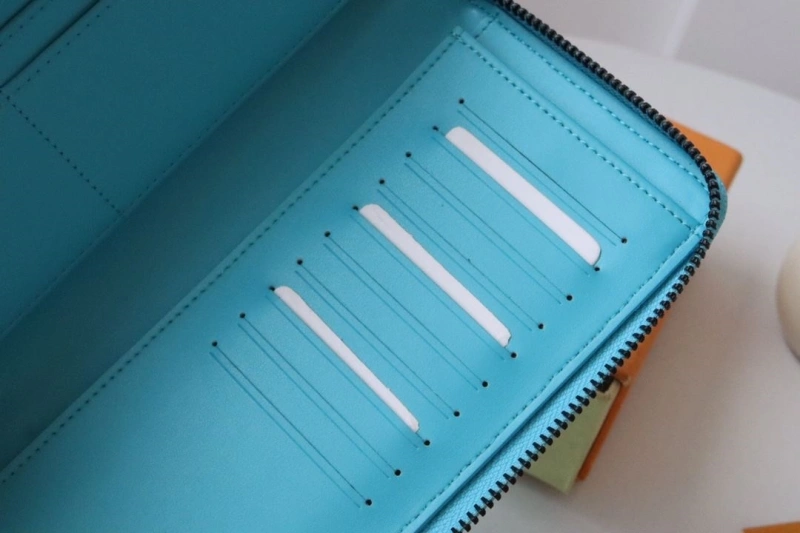 LV Wallets 4178H-0160