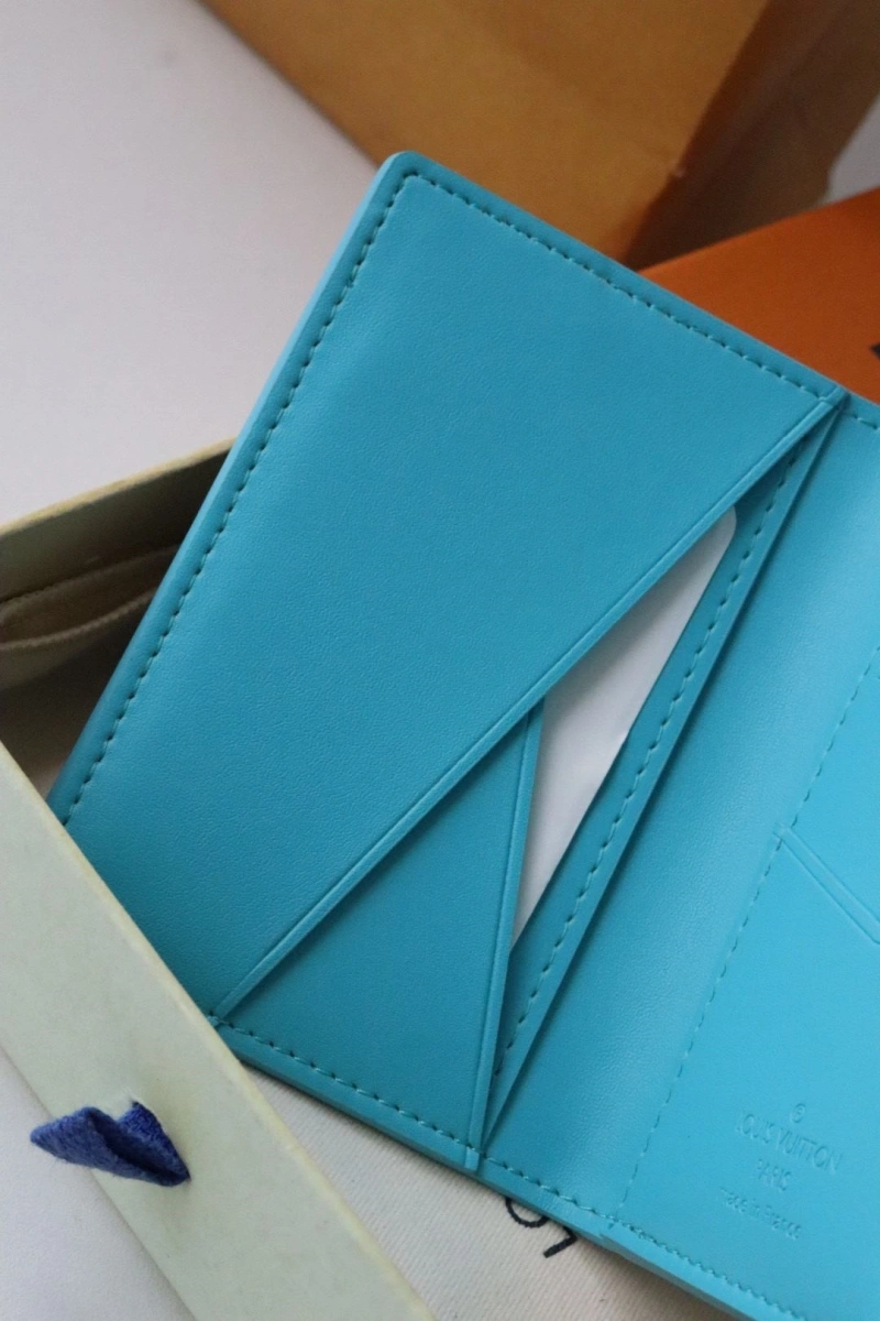 LV Wallets 4178H-0166