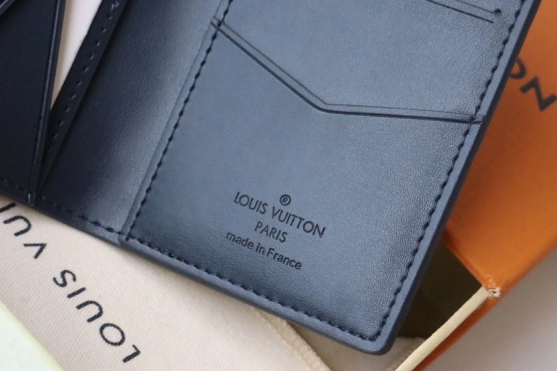 LV Wallets 4178H-0167