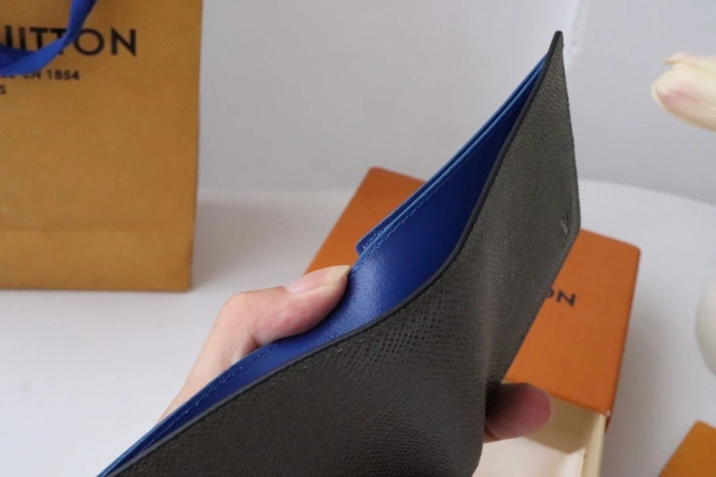 LV Wallets 4178H-0170