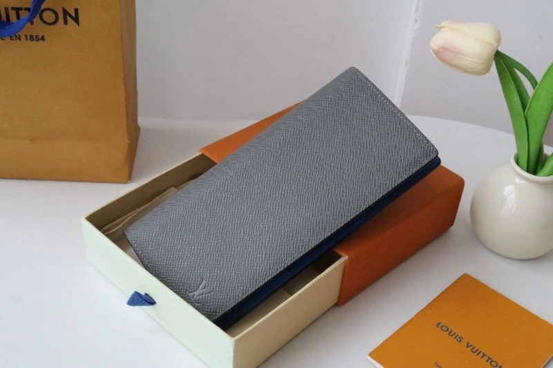 LV Wallets 4178H-0171