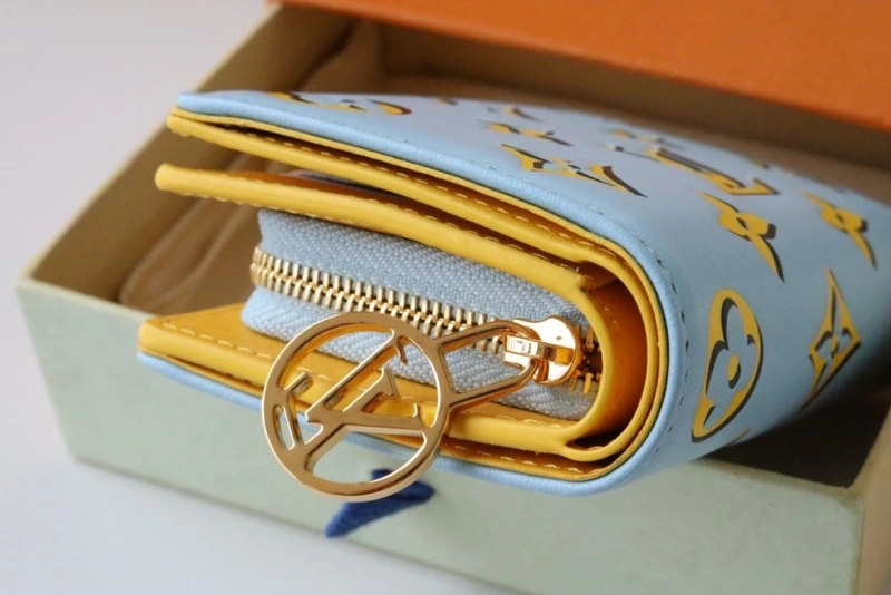 LV Wallets 4178H-0172