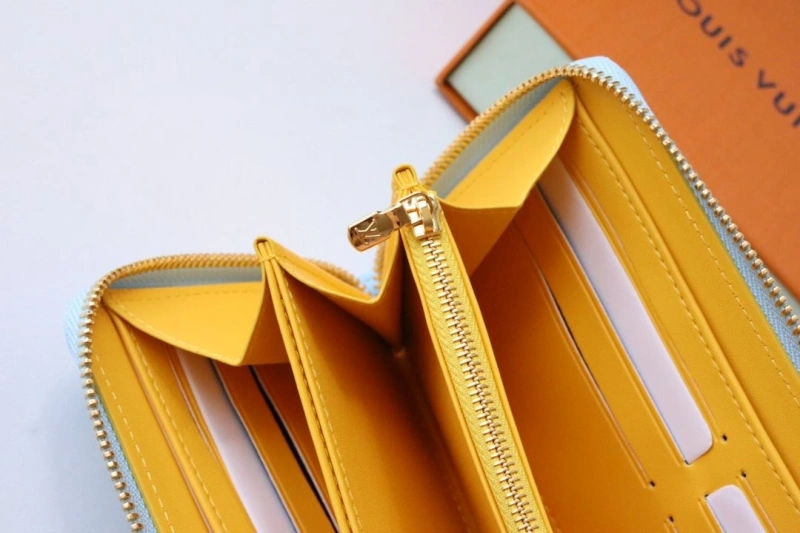 LV Wallets 4178H-0173