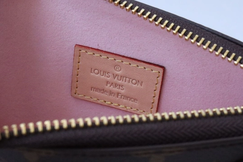 LV Wallets 4178H-0174