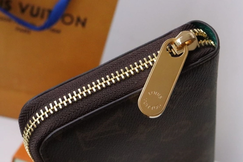 LV Wallets 4178H-0176