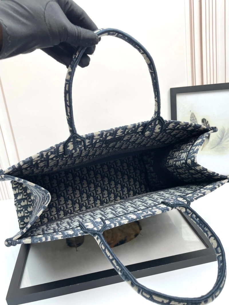 Dior Shopping Bags 4180F-0071