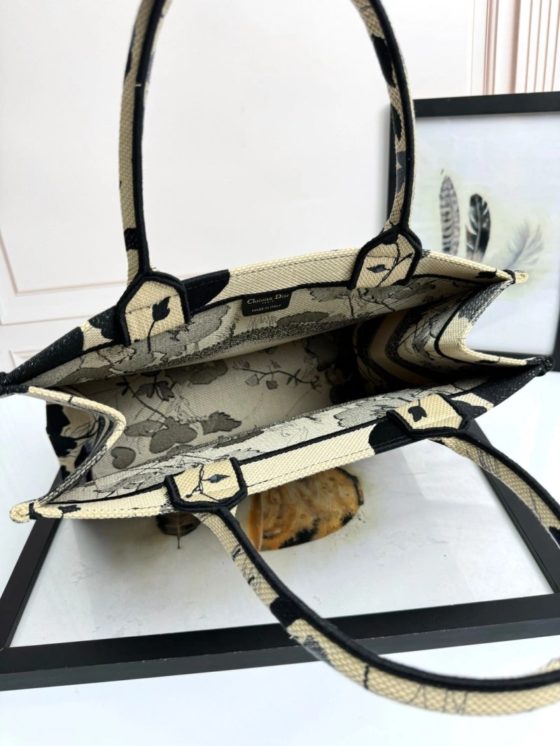 Dior Shopping Bags 4180F-0076