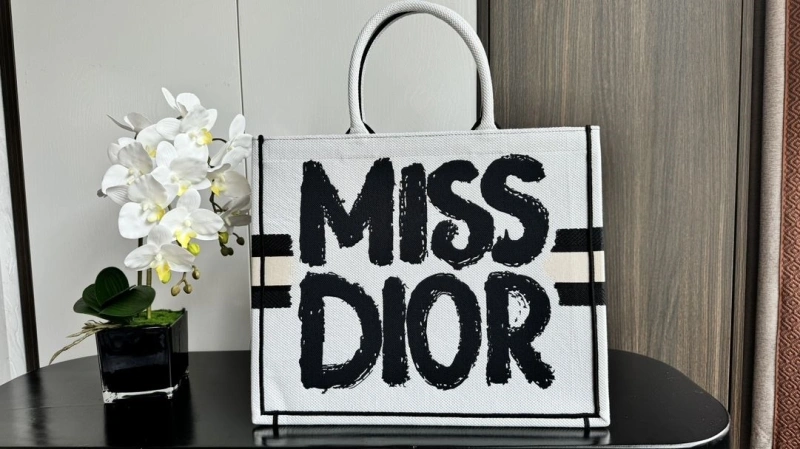 Dior Shopping Bags 4180F-0229