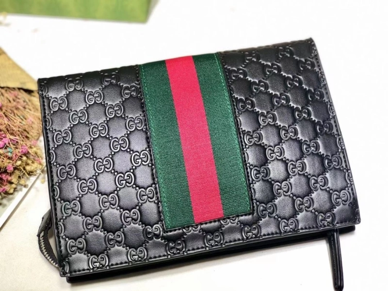 Gucci Clutch Bags 4186-0032