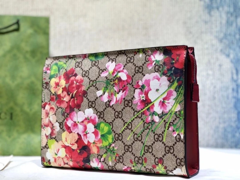Gucci Clutch Bags 4186-0033