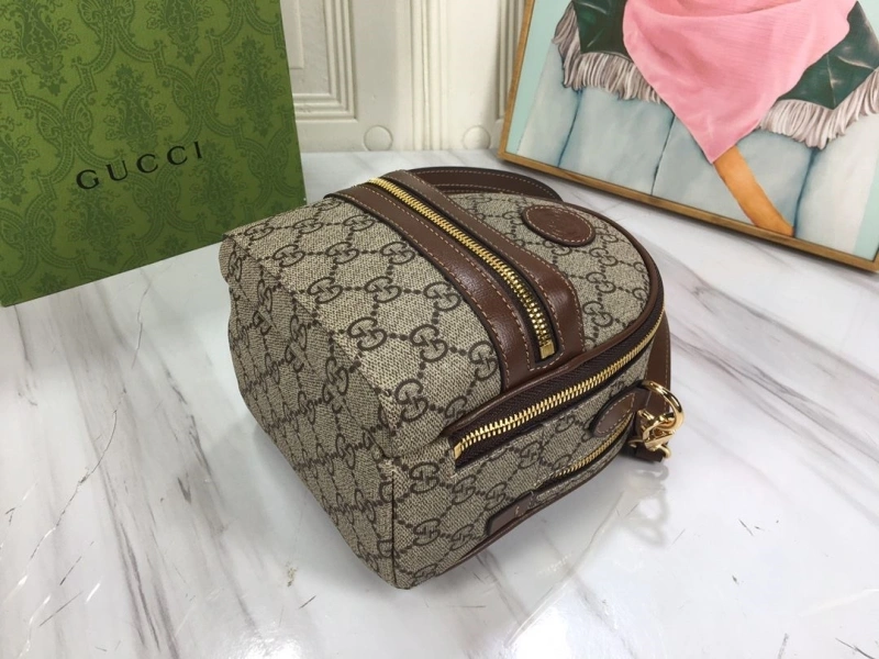 Gucci Backpacks 4186-0039