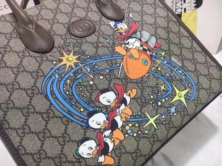 Gucci Shopping Bags 4186-0246