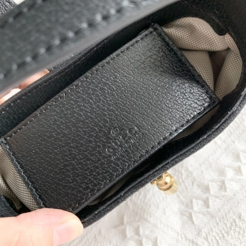 Gucci Top Handle Bags 4186-0254