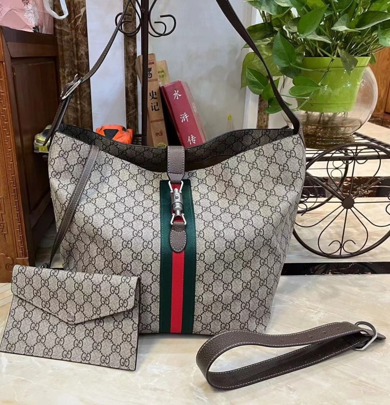 Gucci Shopping Bags 4186-0260