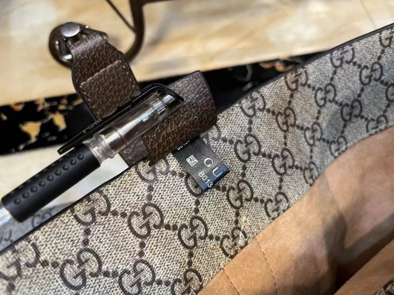 Gucci Shopping Bags 4186-0260