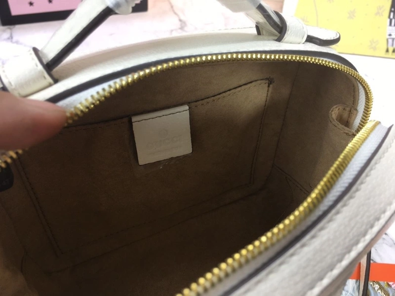 Gucci Cosmetic Bags 4186-0401