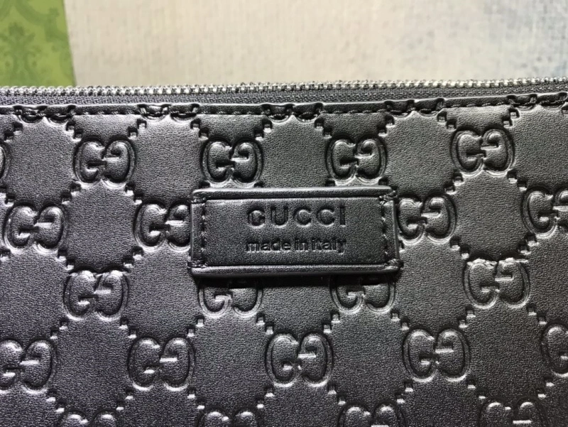 Gucci Clutch Bags 4186-0561