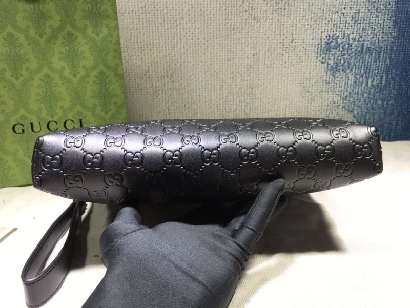 Gucci Clutch Bags 4186-0561