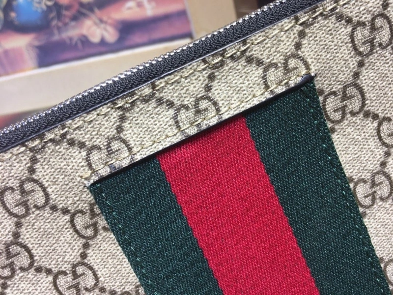 Gucci Clutch Bags 4186-0563