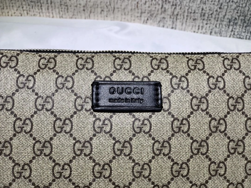 Gucci Clutch Bags 4186-0565