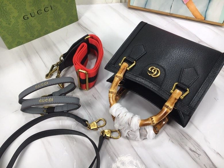 Gucci Shopping Bags 4186-0611