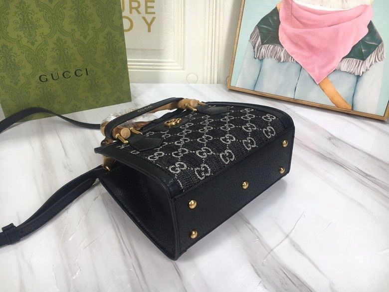 Gucci Shopping Bags 4186-0617