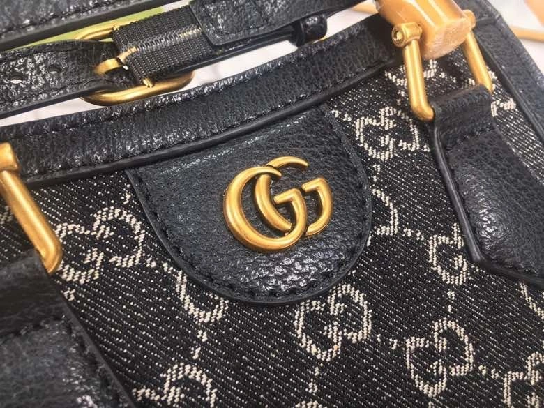 Gucci Shopping Bags 4186-0617