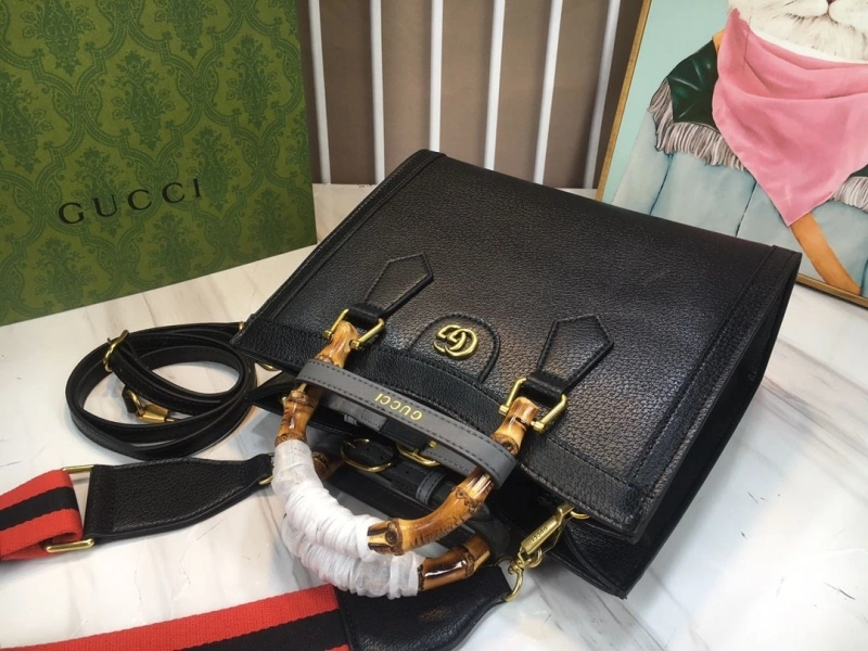 Gucci Shopping Bags 4186-0618