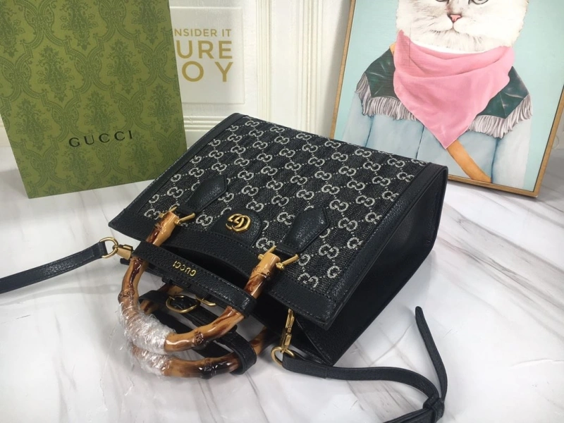 Gucci Shopping Bags 4186-0625