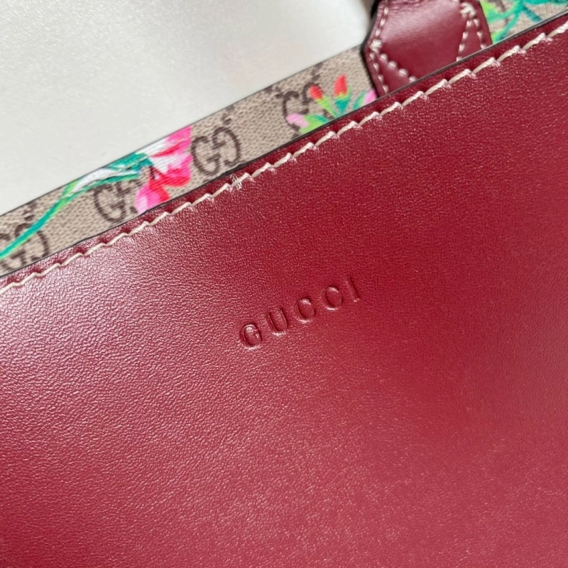 Gucci Shopping Bags 4186-0687